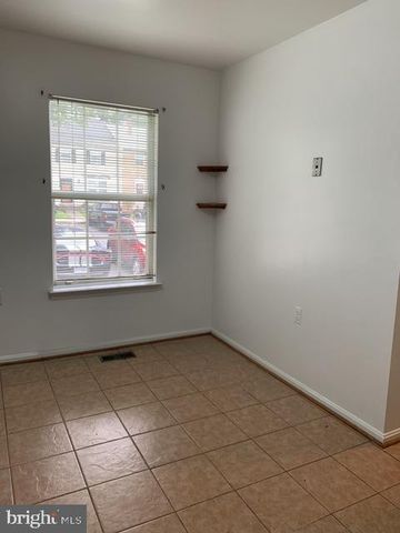10226 QUIET POND TER, Burke, VA 22015