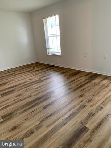 10226 QUIET POND TER, Burke, VA 22015