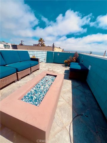 132 28th Street, Hermosa Beach, CA 90254