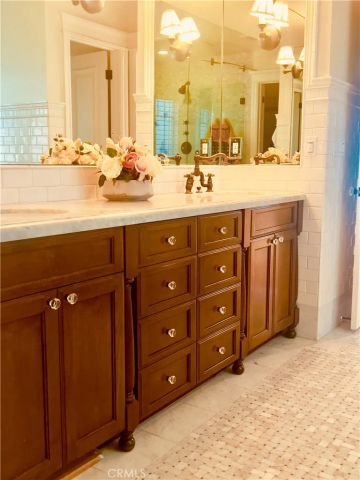 132 28th Street, Hermosa Beach, CA 90254