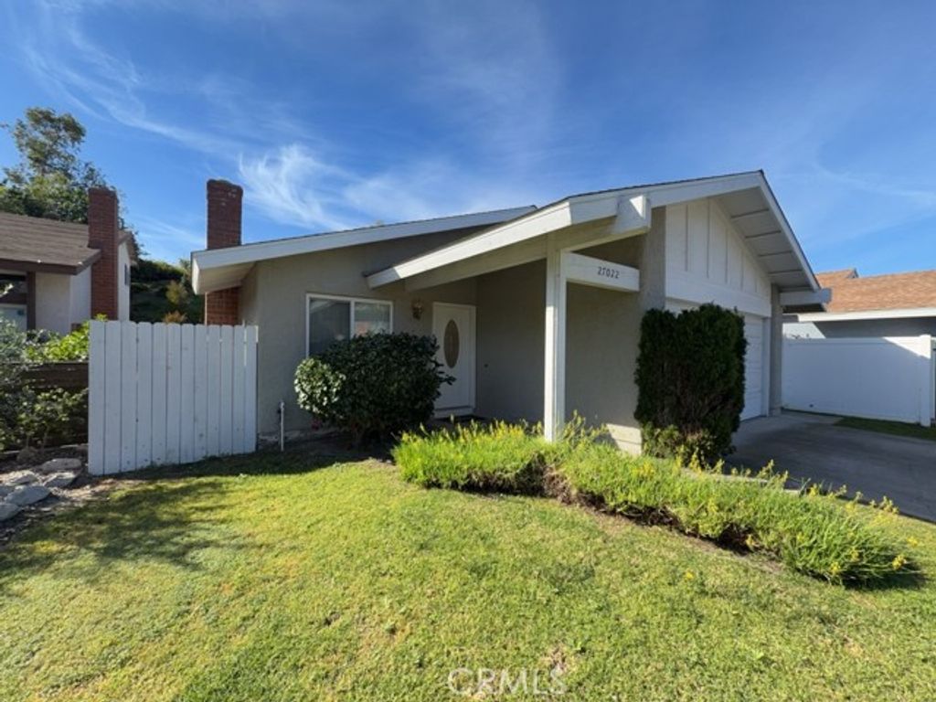 27022 Via Fiesta, Mission Viejo, CA 92691