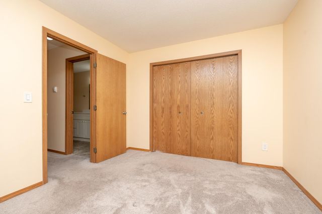 1279 Taylor Street 5, Shakopee, MN 55379