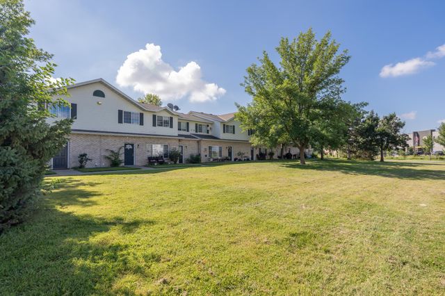 1279 Taylor Street 5, Shakopee, MN 55379