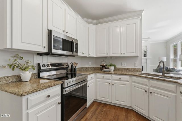 104 Canterstone Court, Cary, NC 27518