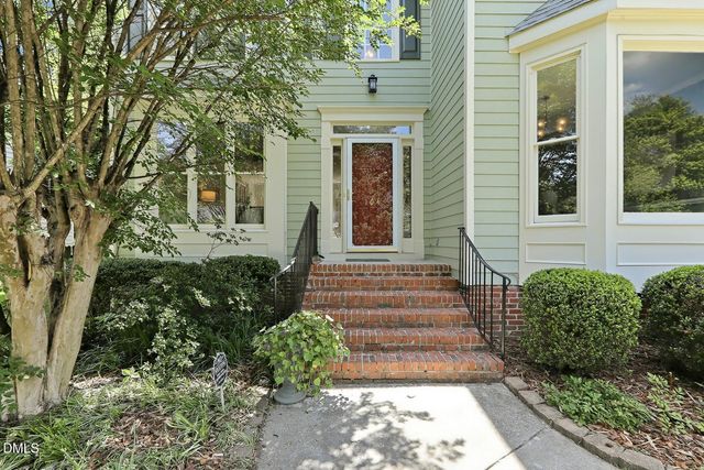 104 Canterstone Court, Cary, NC 27518