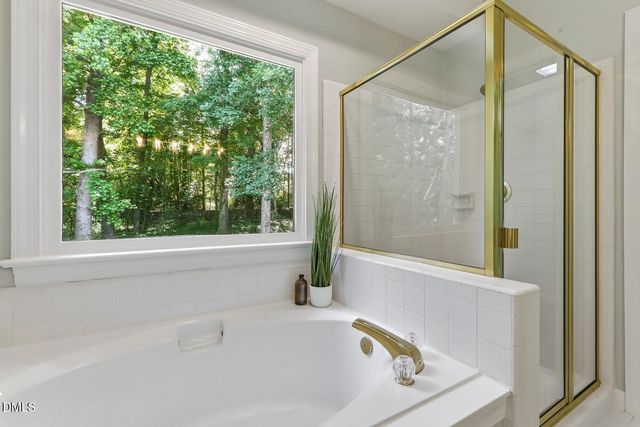 104 Canterstone Court, Cary, NC 27518