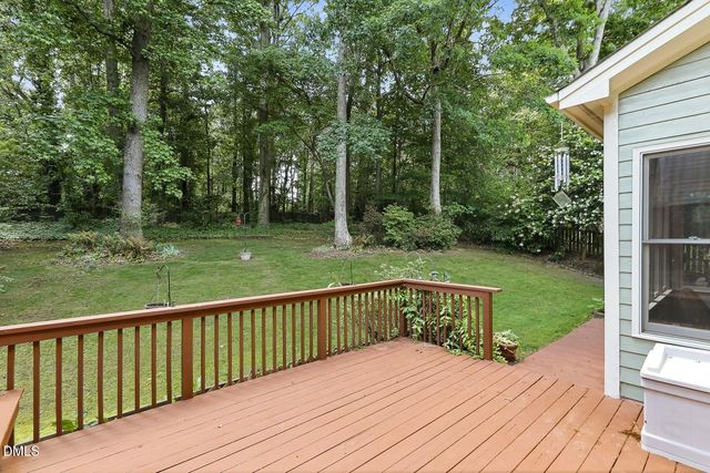 104 Canterstone Court, Cary, NC 27518