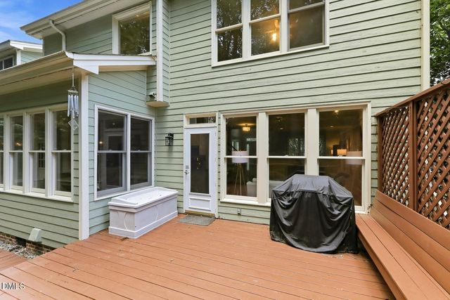 104 Canterstone Court, Cary, NC 27518