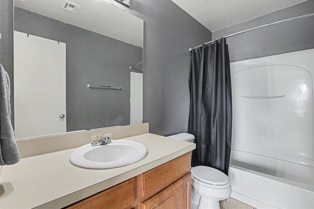 15513 Camellia Road, Oklahoma City, OK 73170