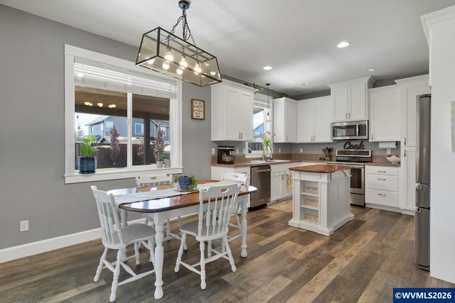 9824 Elk St, Aumsville, OR 97325