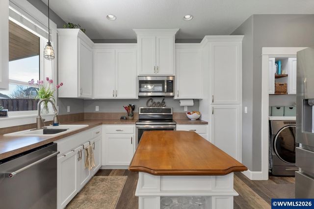 9824 Elk St, Aumsville, OR 97325