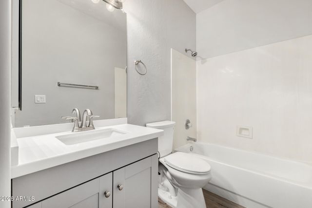 13766 W CAMBRIDGE Avenue, Goodyear, AZ 85395