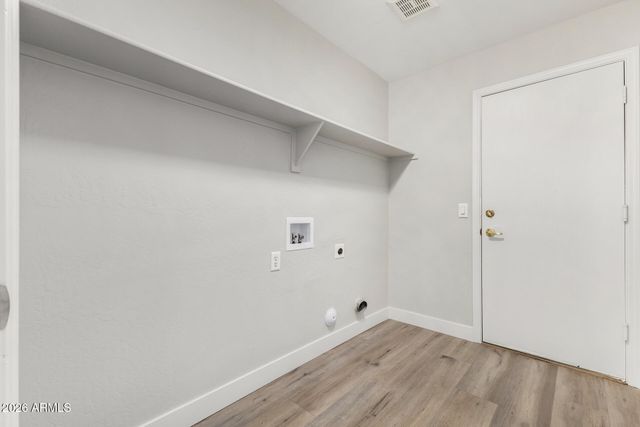 13766 W CAMBRIDGE Avenue, Goodyear, AZ 85395