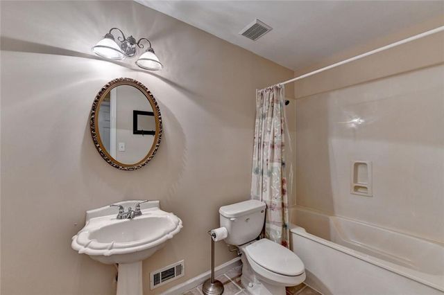 940 Winnbrook Drive, Dacula, GA 30019