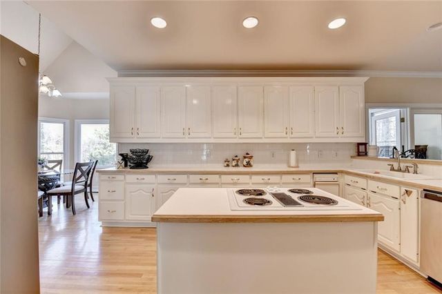 940 Winnbrook Drive, Dacula, GA 30019