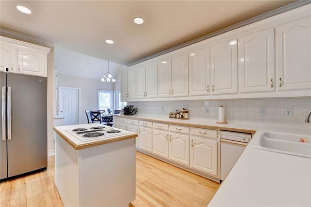 940 Winnbrook Drive, Dacula, GA 30019