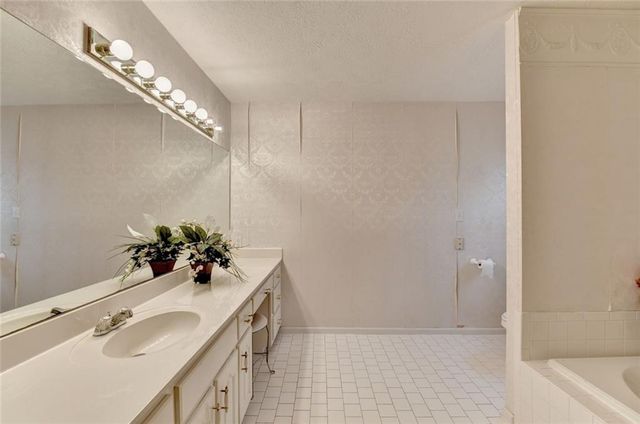 940 Winnbrook Drive, Dacula, GA 30019