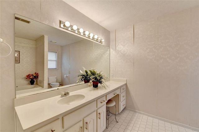 940 Winnbrook Drive, Dacula, GA 30019