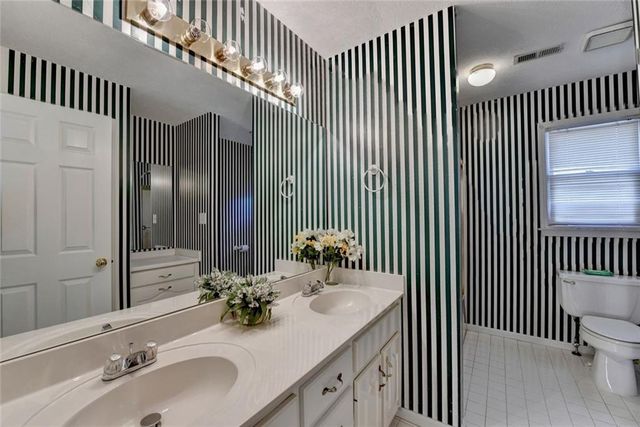 940 Winnbrook Drive, Dacula, GA 30019