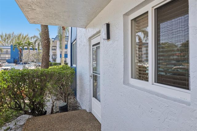 3050 N Holiday Springs Blvd 101, Margate, FL 33063