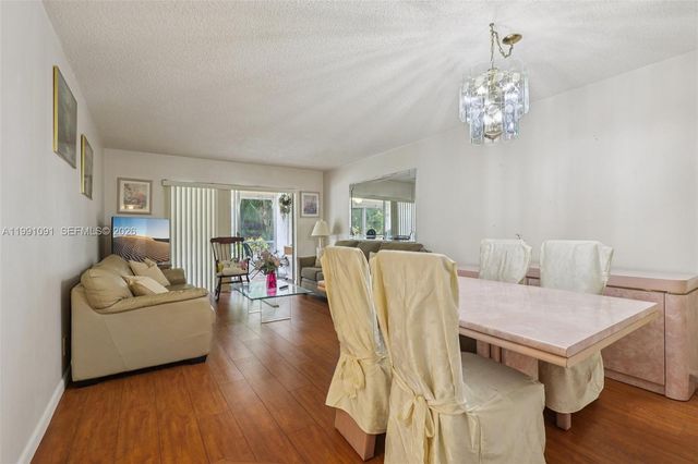 3050 N Holiday Springs Blvd 101, Margate, FL 33063