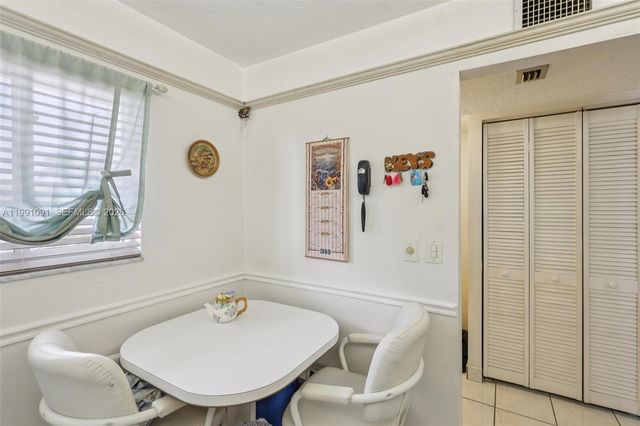 3050 N Holiday Springs Blvd 101, Margate, FL 33063