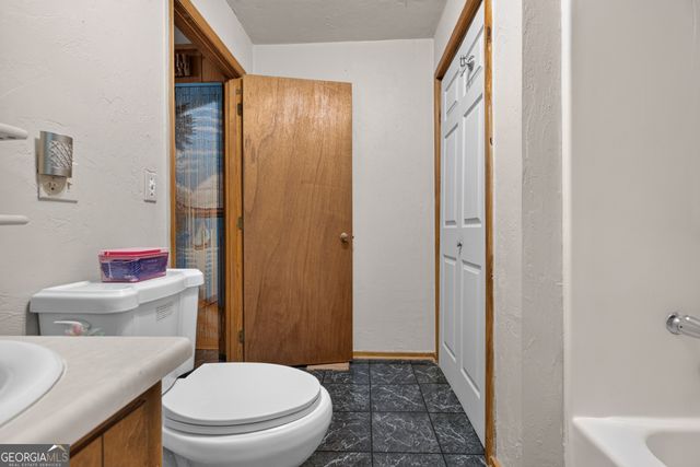61 Rogers Cove Lane, Clayton, GA 30525