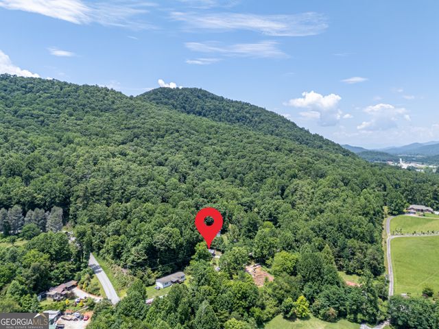 61 Rogers Cove Lane, Clayton, GA 30525
