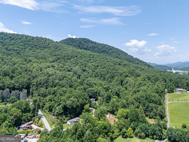 61 Rogers Cove Lane, Clayton, GA 30525