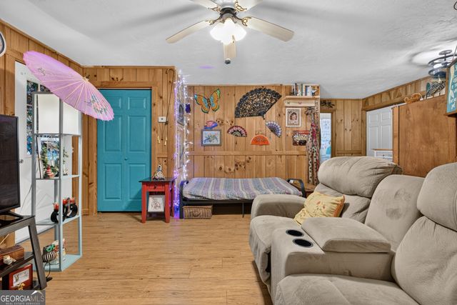 61 Rogers Cove Lane, Clayton, GA 30525