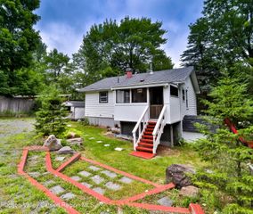 89 Maple Ave, Hunter, NY 12442