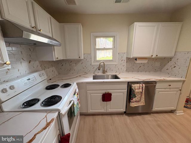 475 LA CASCATA TNHS, Clementon, NJ 08021
