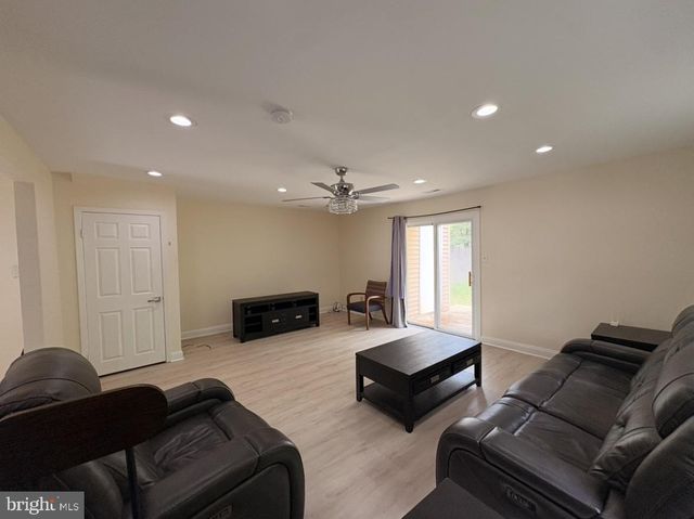 475 LA CASCATA TNHS, Clementon, NJ 08021