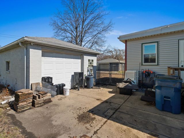 2837 38th Street, Highland, IN 46322