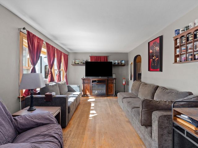 2837 38th Street, Highland, IN 46322