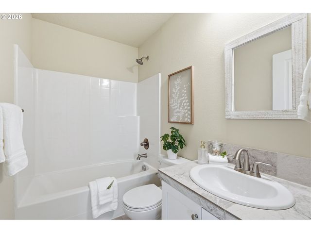 11745 Sw VALENCIA Ln, Wilsonville, OR 97070