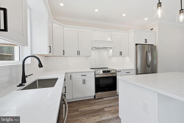 3515 BROWNSVILLE RD, Trevose, PA 19053