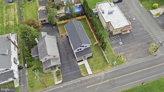 3515 BROWNSVILLE RD, Trevose, PA 19053