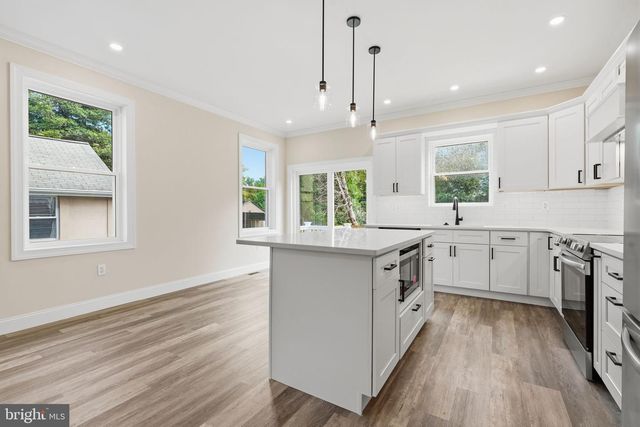 3515 BROWNSVILLE RD, Trevose, PA 19053