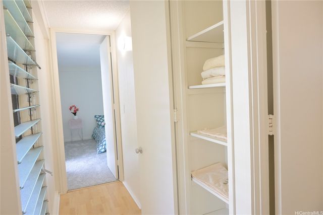 95-566 Kanamee Streets, Mililani, HI 96789