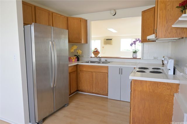 95-566 Kanamee Streets, Mililani, HI 96789