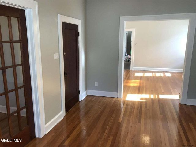 11 Homestead Avenue, Albany, NY 12203
