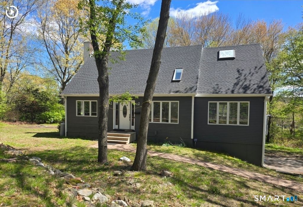 54 Highlawn Street, Waterbury, CT 06705