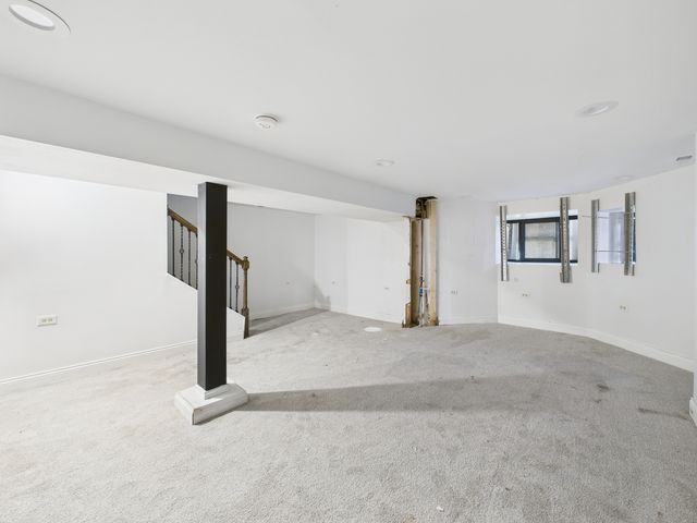 6642 S Drexel Avenue, Chicago, IL 60637