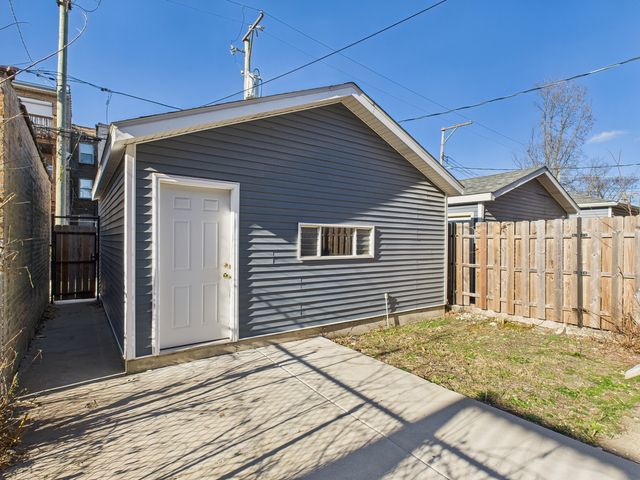 6642 S Drexel Avenue, Chicago, IL 60637