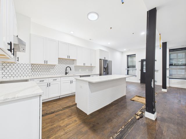 6642 S Drexel Avenue, Chicago, IL 60637