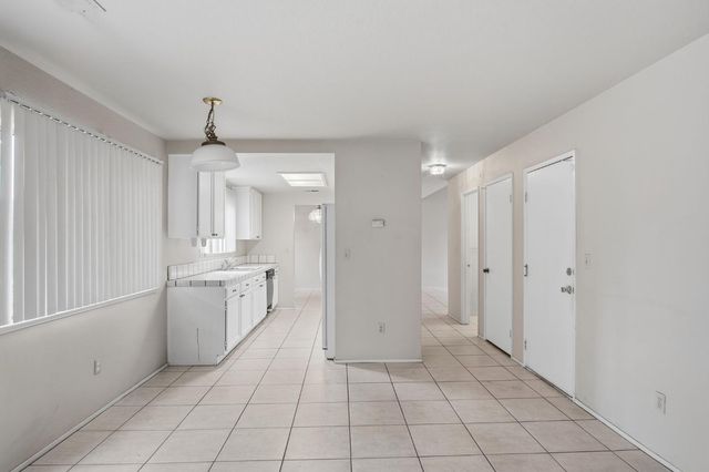 416 Ramsey Dr, Modesto, CA 95356