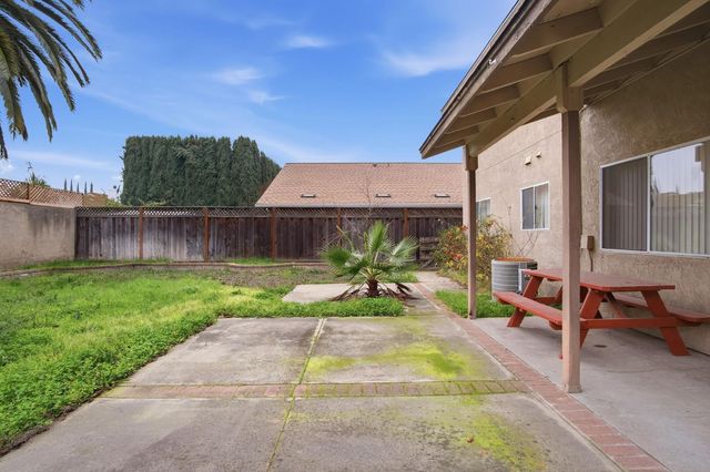 416 Ramsey Dr, Modesto, CA 95356