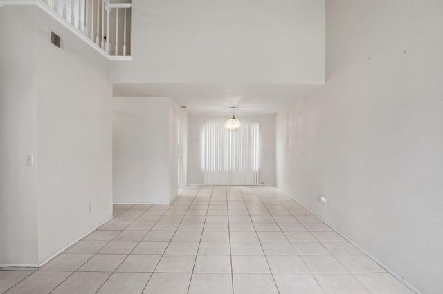 416 Ramsey Dr, Modesto, CA 95356