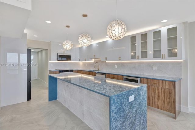 4100 Galt Ocean Dr 1001, Fort Lauderdale, FL 33308